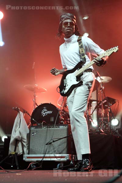 BLOOD ORANGE - 2013-10-31 - PARIS - Grande Halle de La Villette - 